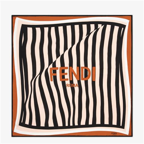 foulare fendi